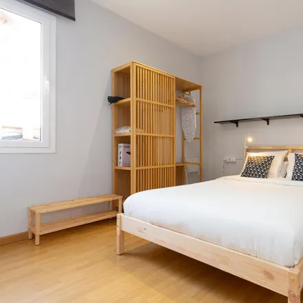 Rent this 1 bed apartment on Carrer de Sant Antoni Maria Claret in 81, 08001 Barcelona