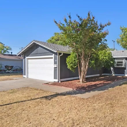 Buy this 4 bed house on 7131 Cobalt Way in Citrus Heights, CA 95621