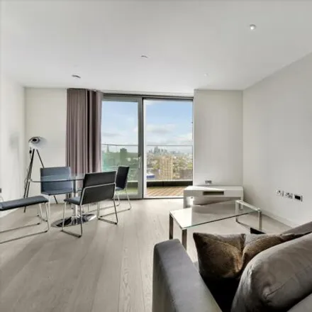 Image 1 - New Providence Wharf, 1 Fairmont Avenue, London, E14 9RF, United Kingdom - Apartment for sale