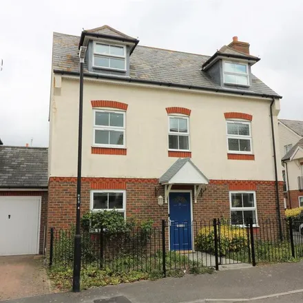 Rent this 4 bed apartment on Heronden View in Eastry, CT13 0EZ