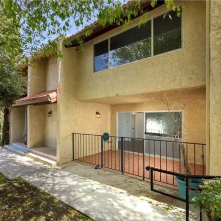 Image 3 - 8022 Via Pompell, Los Angeles, CA 91504, USA - House for sale
