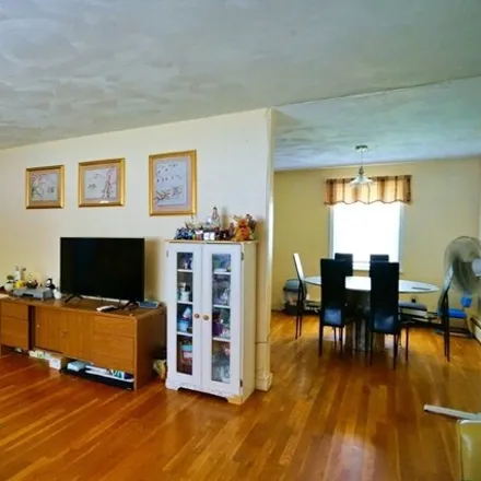 Image 3 - 25 Parsons St Unit 23, Newton, Massachusetts, 02465 - Townhouse for sale