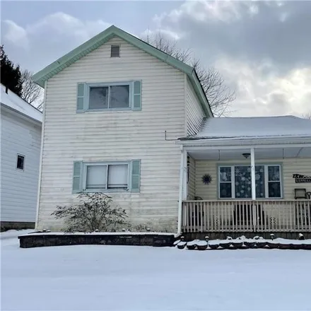 Buy this 3 bed house on 462 East South Street in Corry, PA 16407