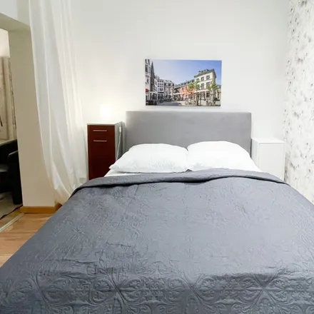 Rent this 2 bed apartment on Römerstraße 19 in 52064 Aachen, Germany