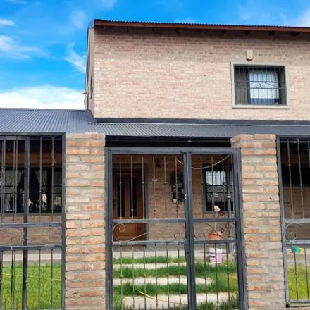 Rent this 4 bed house on Moquehue 1140 in Confluencia, Q8300 BMH Neuquén