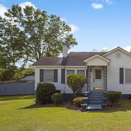 Buy this 3 bed house on 1010 Irwin Street in Vann, Dothan
