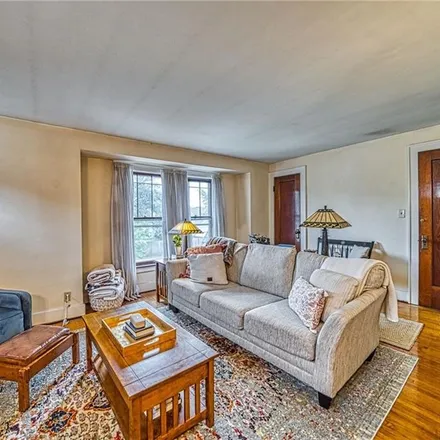 Image 2 - 452 Taunton Place, Buffalo, NY 14216, USA - Apartment for sale