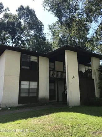 Rent this 2 bed apartment on 417 Meadowbrook Drive in North Meadowbrook Terrace, Clay County