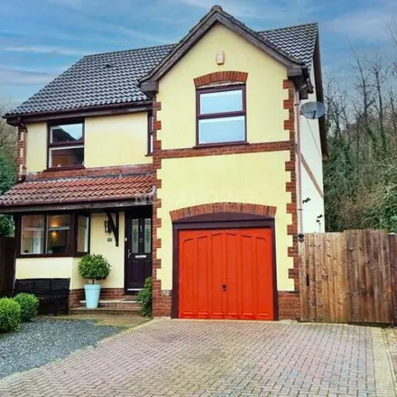 Buy this 5 bed house on Doidges Farm Close in Crownhill, PL6 5WF
