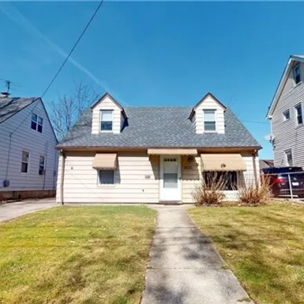 Buy this 4 bed house on Bosworth Tavern in Peony Avenue, Cleveland