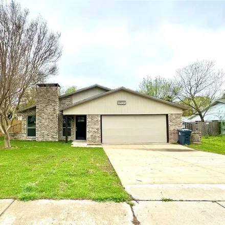Buy this 3 bed house on 2628 South Center Street in Arlington, TX 76014