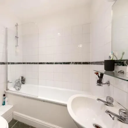 Image 7 - 5 Westbourne Grove Terrace, London, W2 5SD, United Kingdom - Apartment for sale