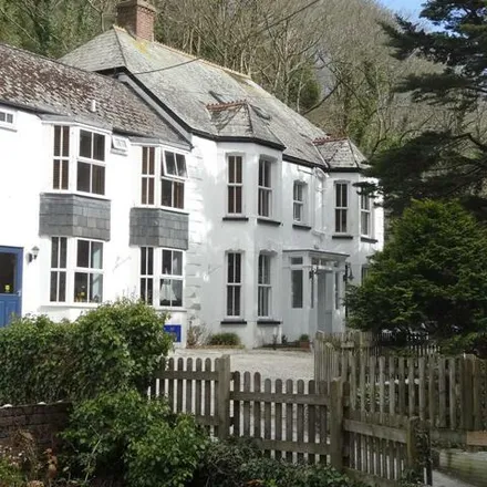 Buy this studio house on The Bargain Box in The Coombes, Polperro