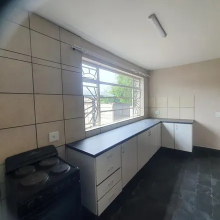 Rent this 3 bed apartment on 162 Myburgh Street in Tshwane Ward 1, Pretoria