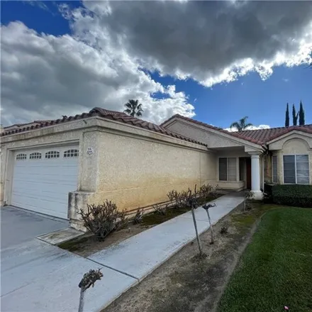 Image 2 - 2194 Canyon Drive, Colton, CA 92324, USA - House for rent