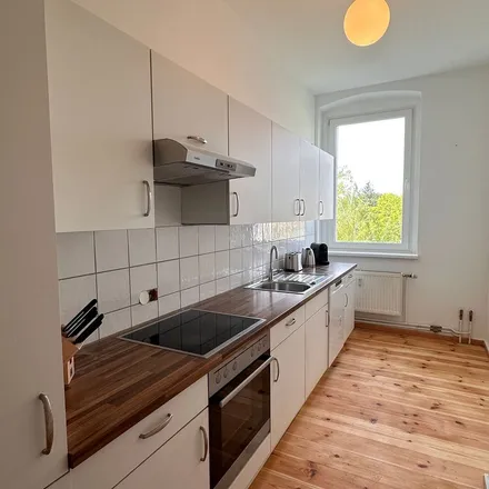 Rent this 2 bed apartment on Fanningerstraße 51 in 10365 Berlin, Germany