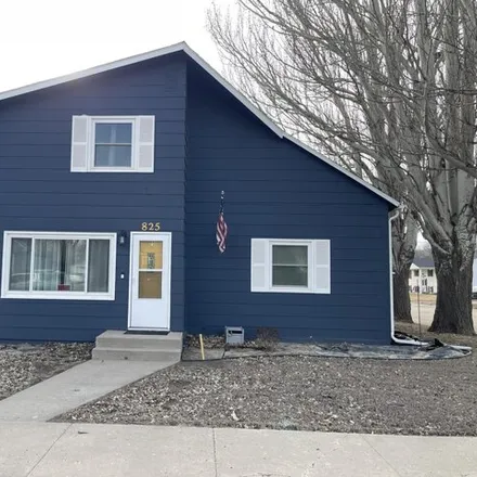 Buy this 3 bed house on 125 9th Street West in Mobridge, SD 57601