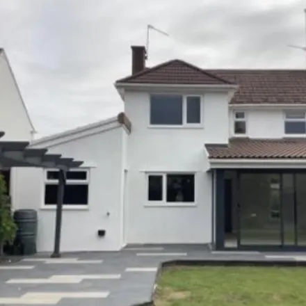 Image 1 - Purcell Road, Penarth, CF64 3QN, United Kingdom - House for rent