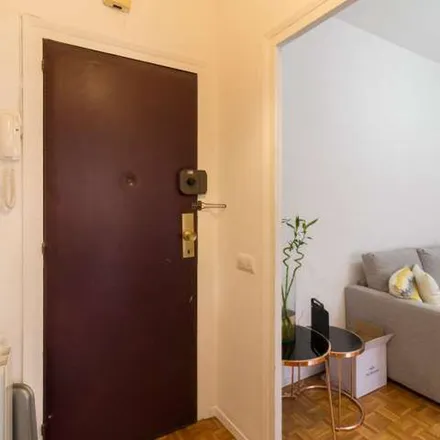 Image 8 - Carrer de Provença, 449, 08025 Barcelona, Spain - Apartment for rent