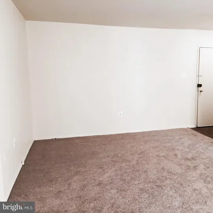 Image 1 - 12215 Braxfield Court, North Bethesda, MD 20852, USA - Apartment for rent