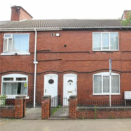 Buy this 3 bed townhouse on Cambridge Street in North Elmsall, WF9 2AW