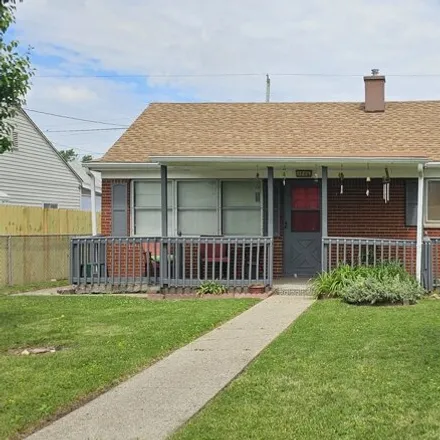 Buy this 3 bed house on 1706 East Bradbury Avenue in Indianapolis, IN 46203