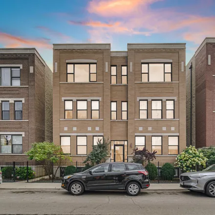 Buy this 2 bed duplex on 1261 East 46th Street in Chicago, IL 60615