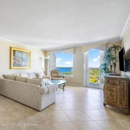 Buy this 1 bed condo on South Ocean Boulevard in South Palm Beach, Palm Beach County