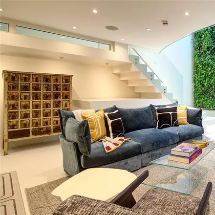 Rent this 4 bed house on 7 Elvaston Mews in London, SW7 5HY
