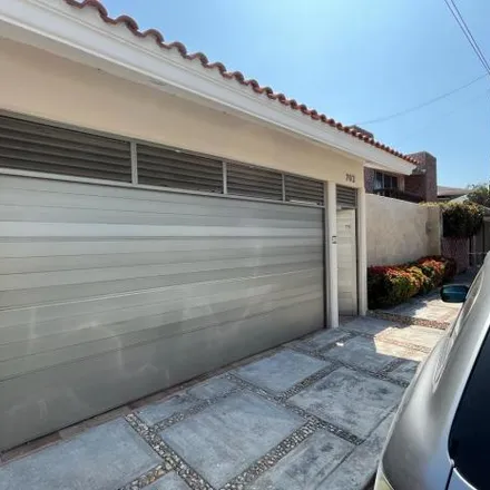 Buy this 3 bed house on Calle Mantarraya in Costa de Oro, 94299