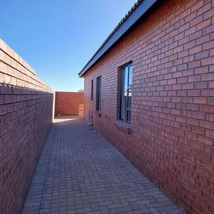 Image 5 - Road 2L, Govan Mbeki Ward 5, Secunda, 2302, South Africa - Apartment for rent