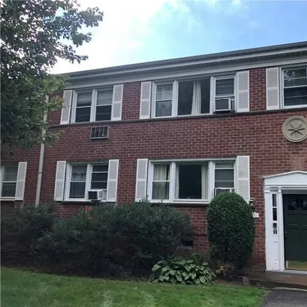 Rent this 1 bed condo on 79 Hope Street in Glenbrook, Stamford