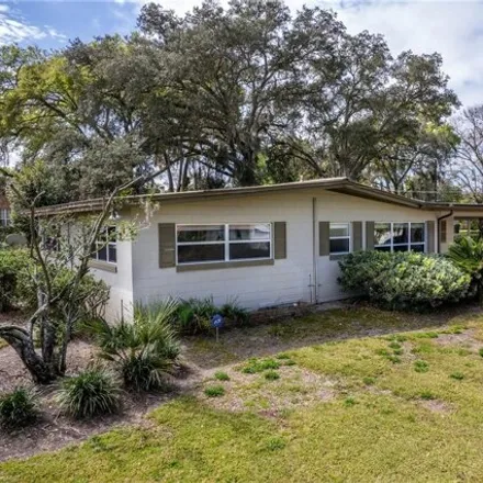 Image 3 - 805 North Shore Drive, Leesburg, FL 34748, USA - House for sale