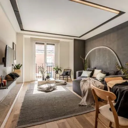 Rent this 2 bed apartment on Madrid in La Trinera, Calle de Lagasca