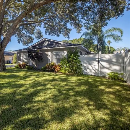 Image 3 - 1590 Dinnerbell Lane East, Palm Harbor, FL 34698, USA - House for sale