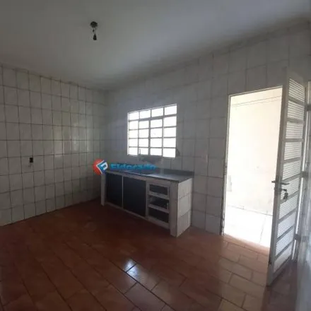Buy this 2 bed house on Rua José Fagundes de Moura in Loteamento Parque Santo Antônio, Sumaré - SP
