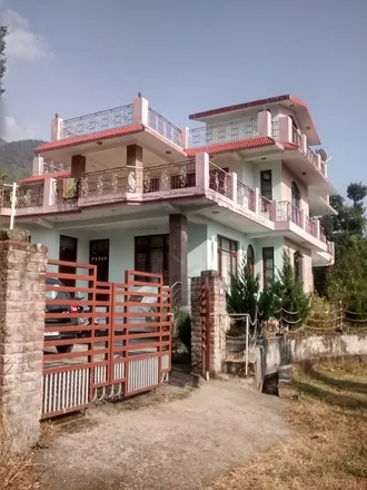 Rent this 2 bed house on Bandla