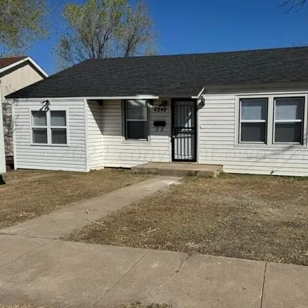 Rent this 3 bed house on 4564 West 10th Avenue in Amarillo, TX 79106