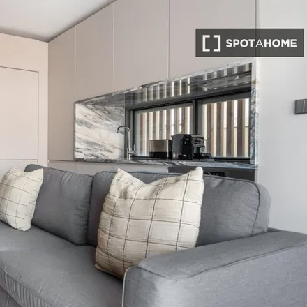 Rent this 1 bed apartment on Parque Mayer in Avenida da Liberdade 29 - 35, 1200-433 Lisbon