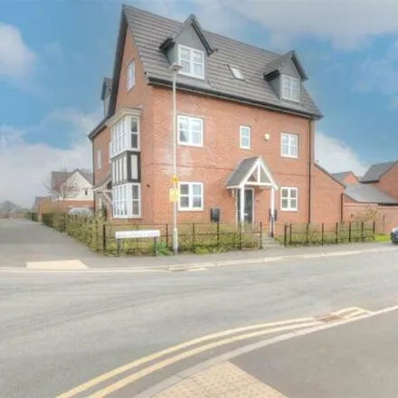 Rent this 4 bed house on Wheatcroft Drive in West Bridgford, NG12 4JF