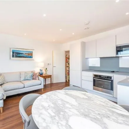 Image 1 - Wagtail Court, Pipit Drive, London, SW15 6RH, United Kingdom - Apartment for sale