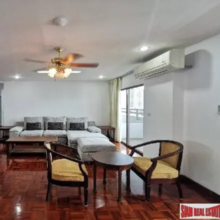 Rent this 3 bed apartment on Vittorio in Soi Sukhumvit 39, Vadhana District