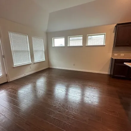 Rent this 3 bed apartment on 416 Runaway Drive in Midlothian, TX 76065