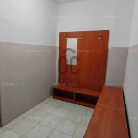 Rent this 2 bed apartment on Metropol üzletház in Nyíregyháza, Luther utca 1