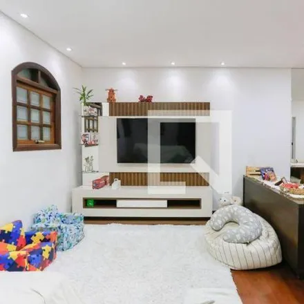 Rent this 3 bed house on Rua Redentore Confiantini in Rio Pequeno, São Paulo - SP