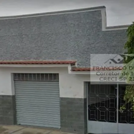 Buy this 3 bed house on Rua Doutor Celestino in Centro, Cruzeiro - SP