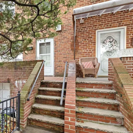 Buy this 3 bed house on 76-20 60th Road in New York, NY 11379