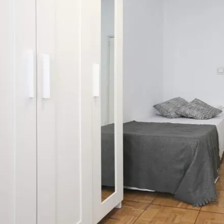 Image 3 - Madrid, Avenida de Bruselas, 51, 28028 Madrid - Room for rent