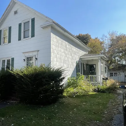 Buy this 3 bed house on 92 Wood Street in Lewiston, 04240