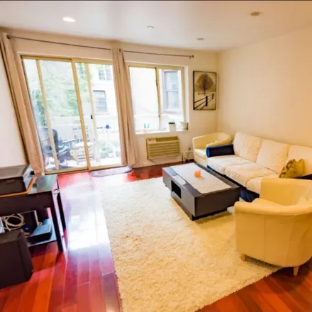 Image 1 - 23 East 7th Street, New York, NY 10003, USA - Apartment for rent